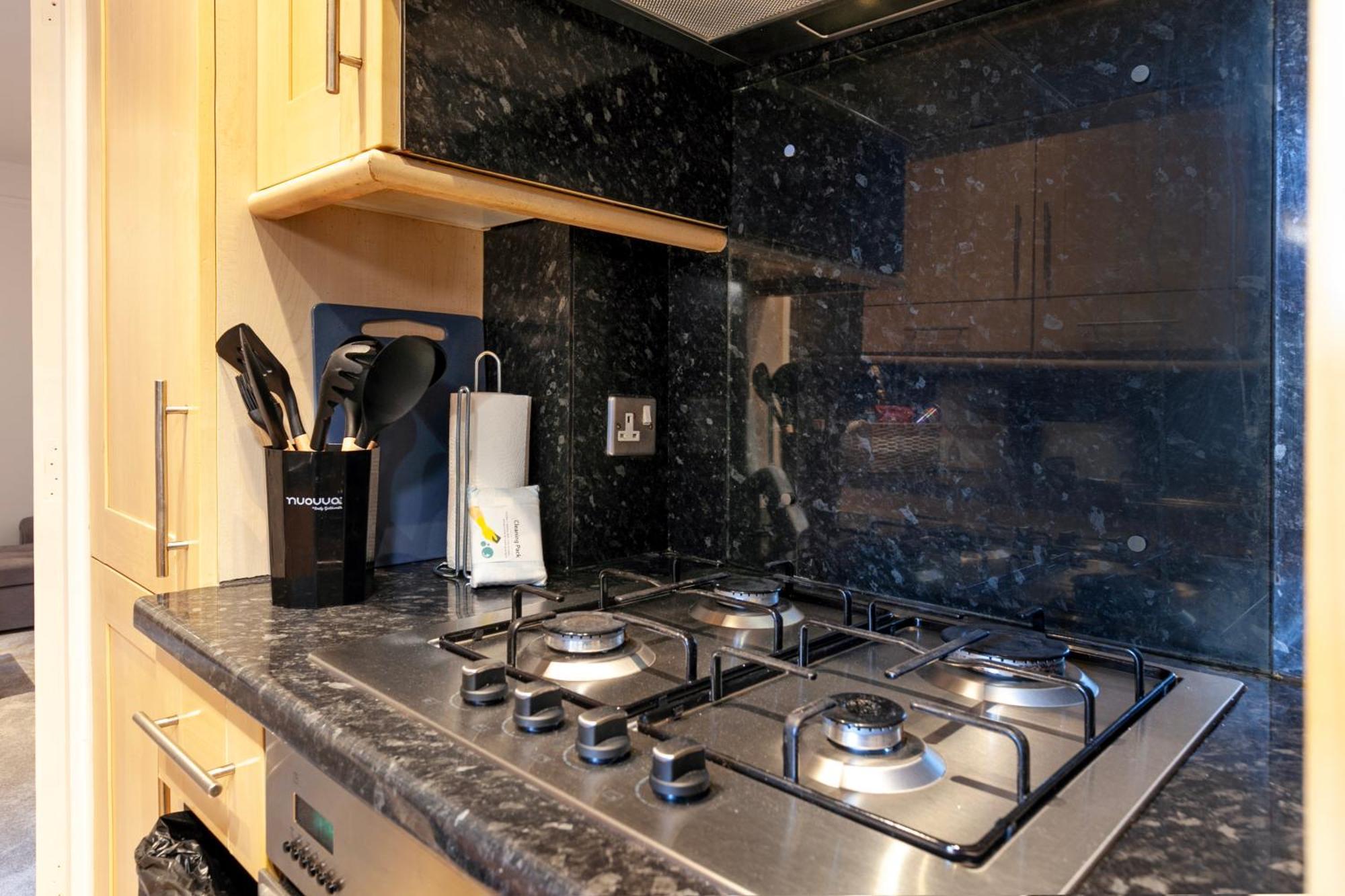 Beautiful 3 Bedroom Flat In Scott Ellis Gardens London Eksteriør bilde