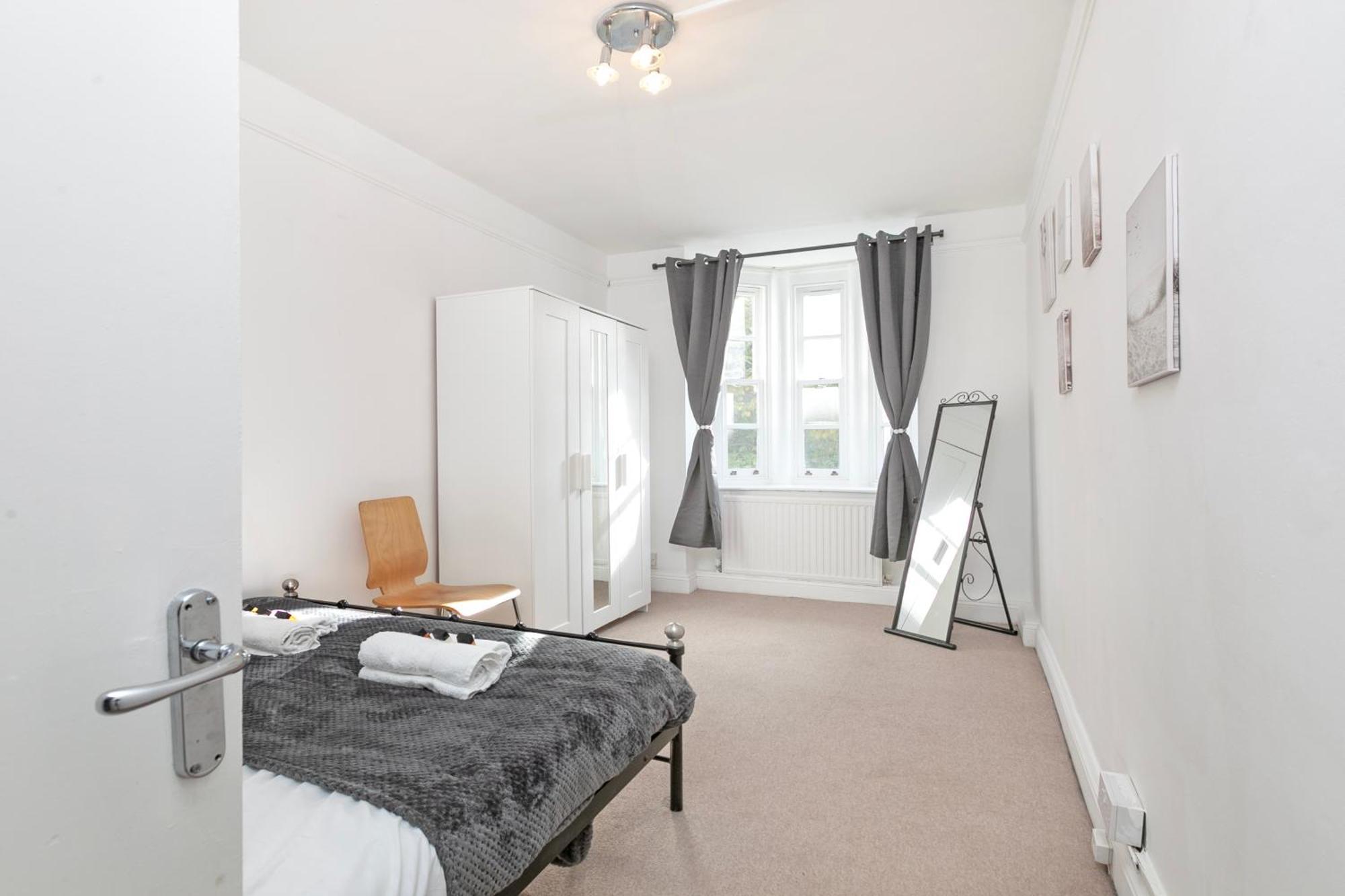 Beautiful 3 Bedroom Flat In Scott Ellis Gardens London Eksteriør bilde