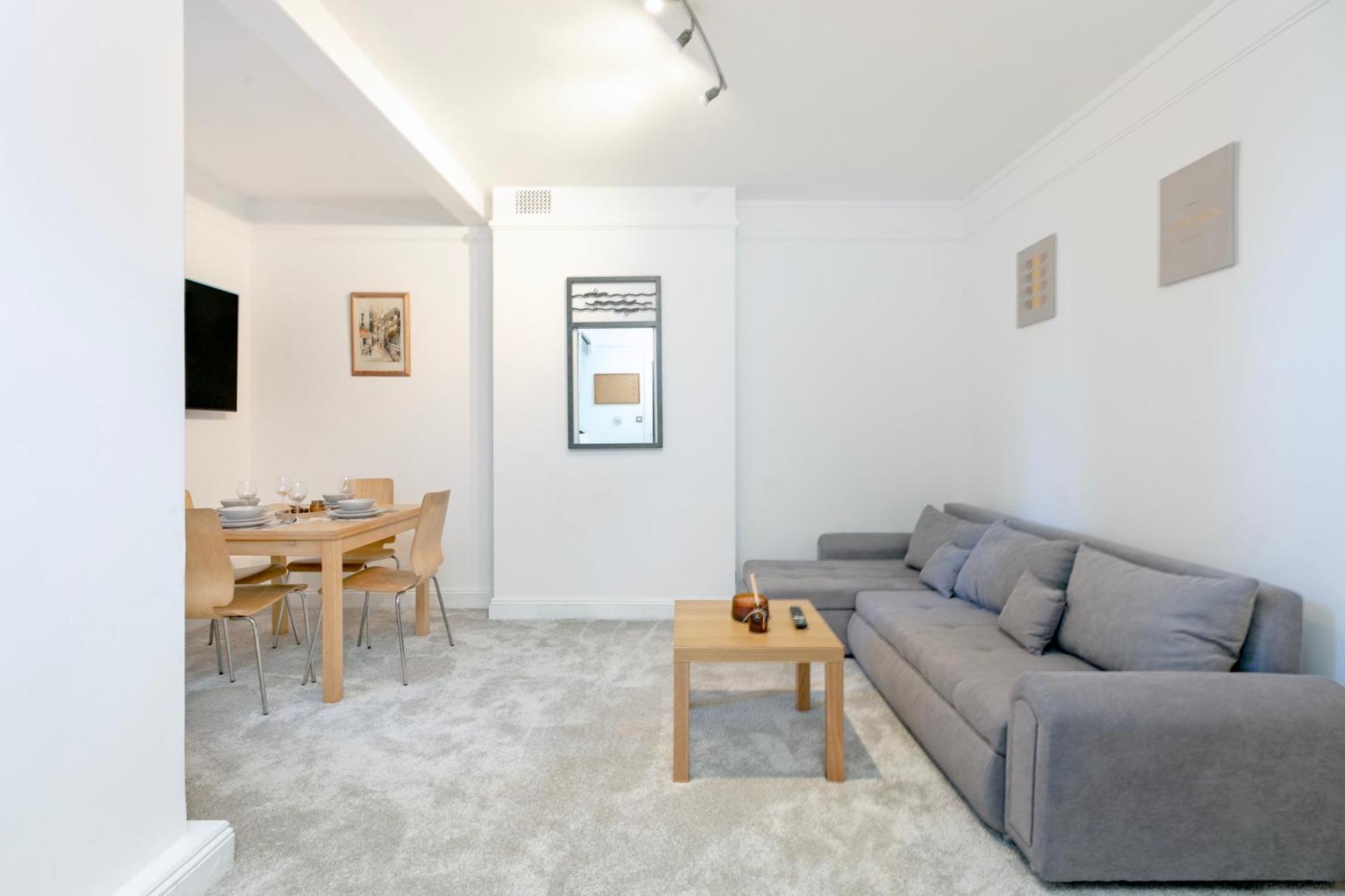Beautiful 3 Bedroom Flat In Scott Ellis Gardens London Eksteriør bilde