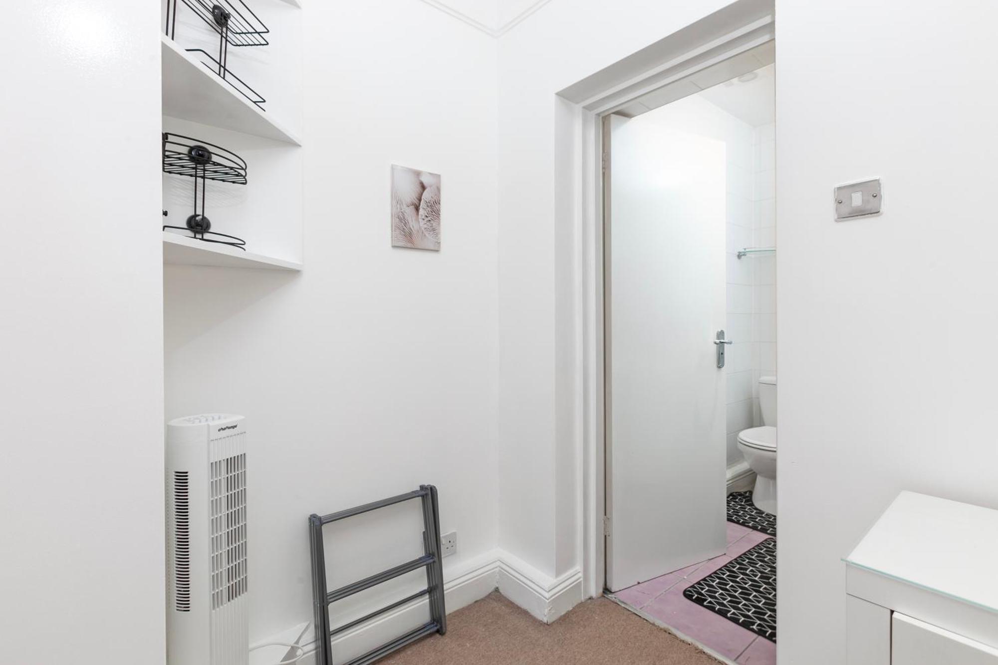 Beautiful 3 Bedroom Flat In Scott Ellis Gardens London Eksteriør bilde